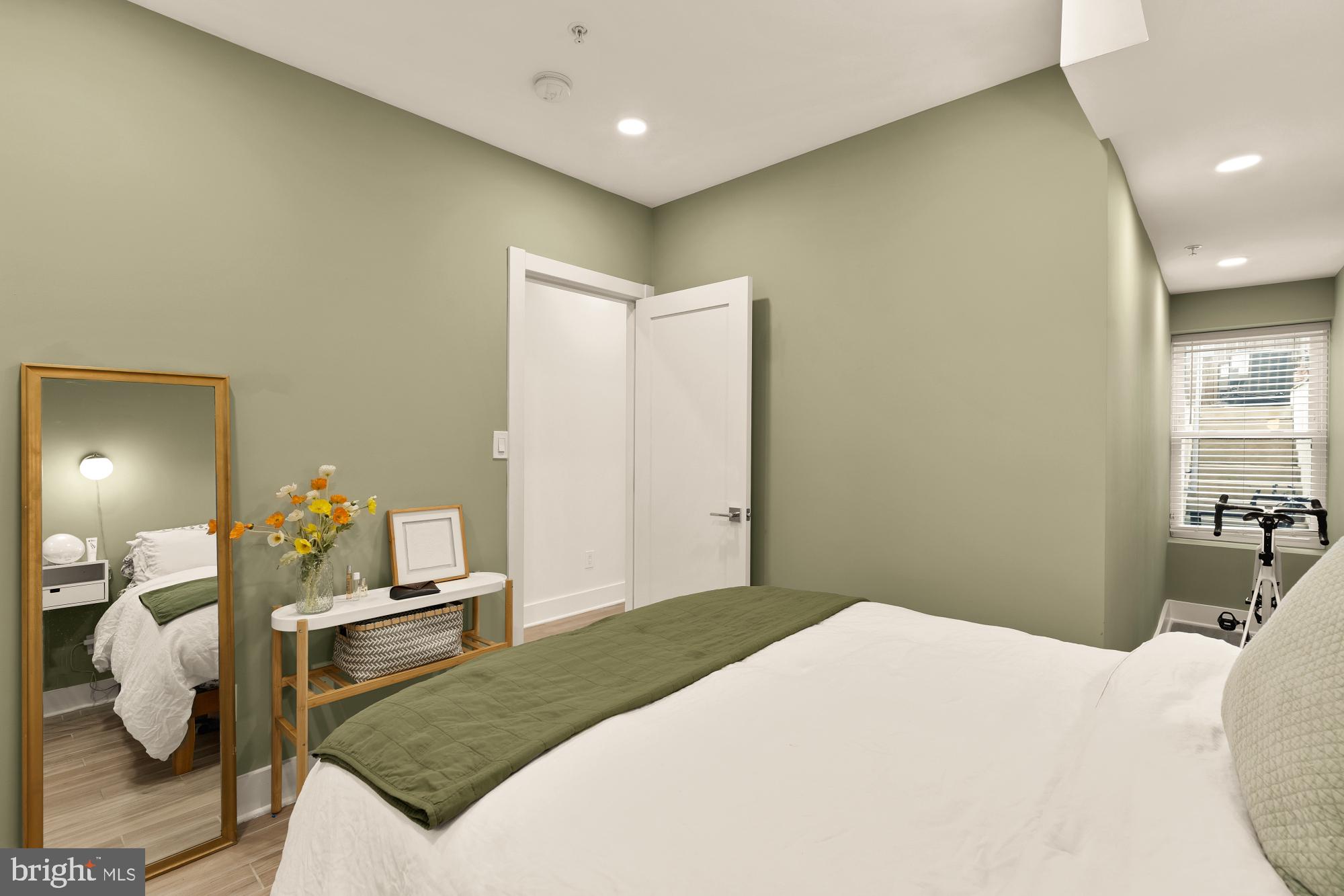 1519 K Street Southeast, Unit 101 Washington, DC 20003 - Photo 13 of 21