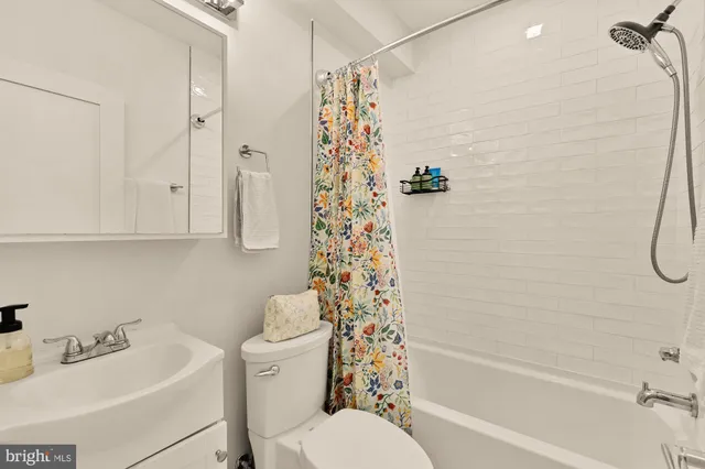 $465,000 | 1519 K Street Southeast, Unit 101, Washington, DC 20003