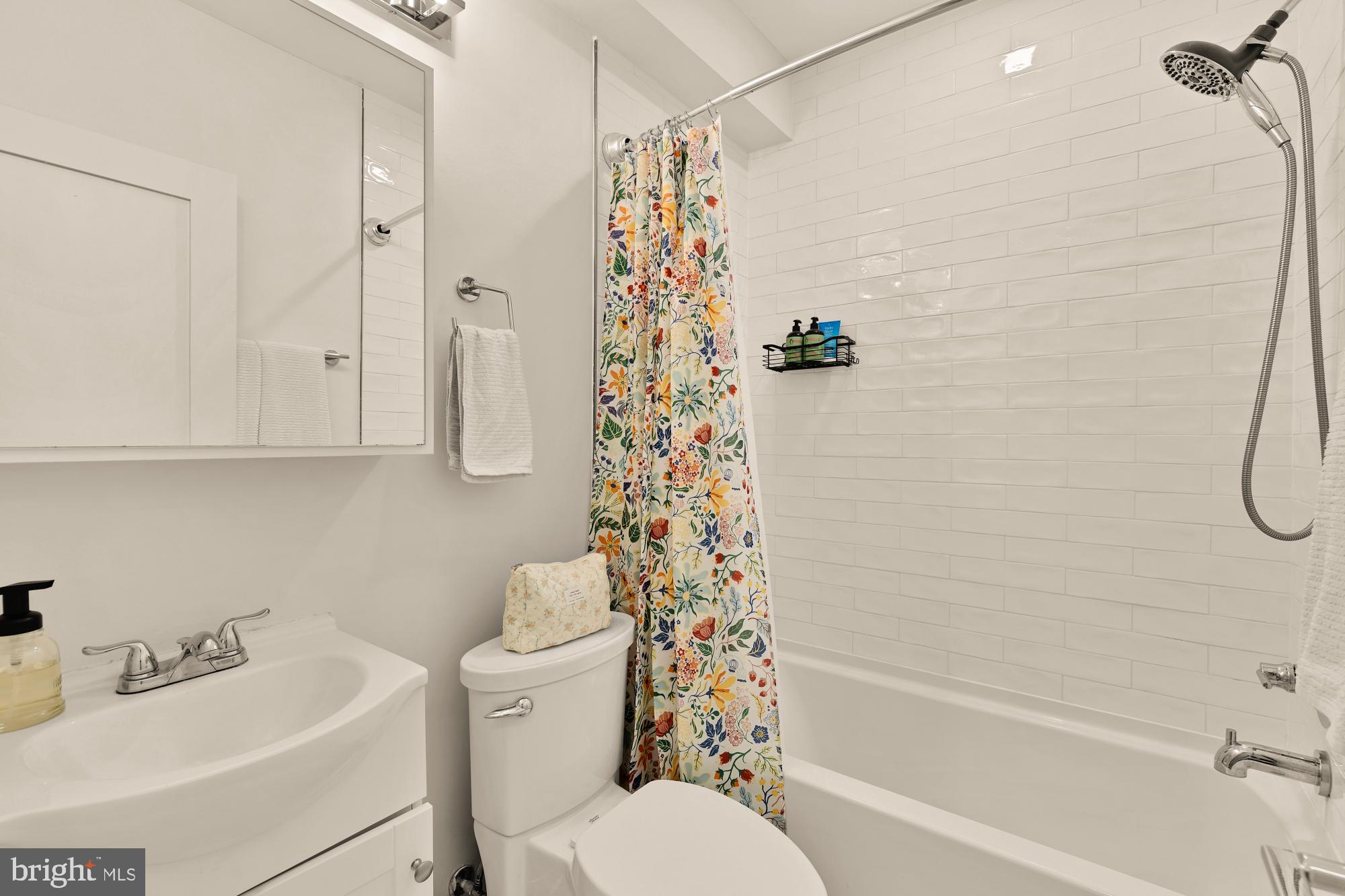 1519 K Street Southeast, Unit 101 Washington, DC 20003 - Photo 19 of 21