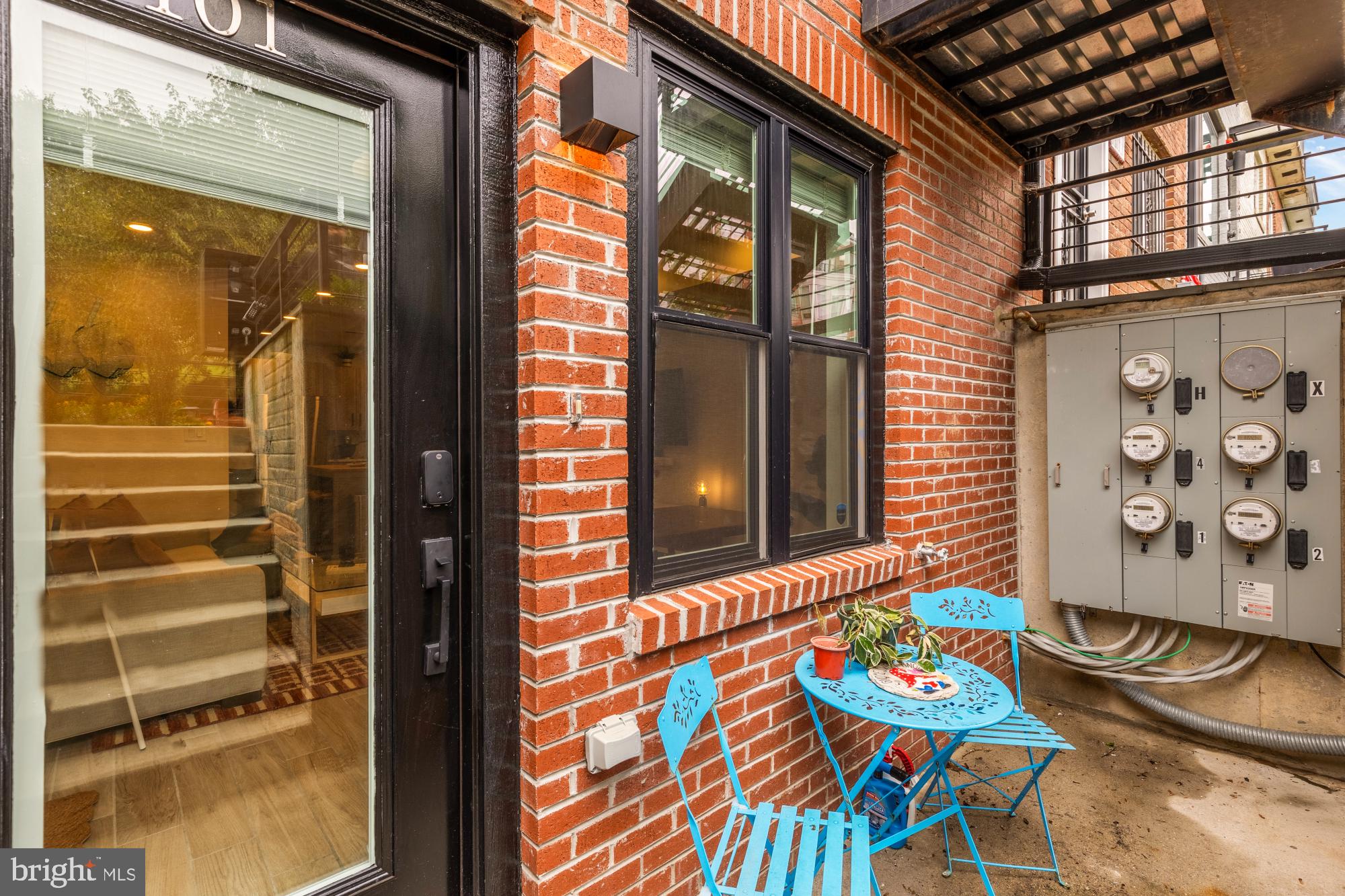 1519 K Street Southeast, Unit 101 Washington, DC 20003 - Photo 2 of 21