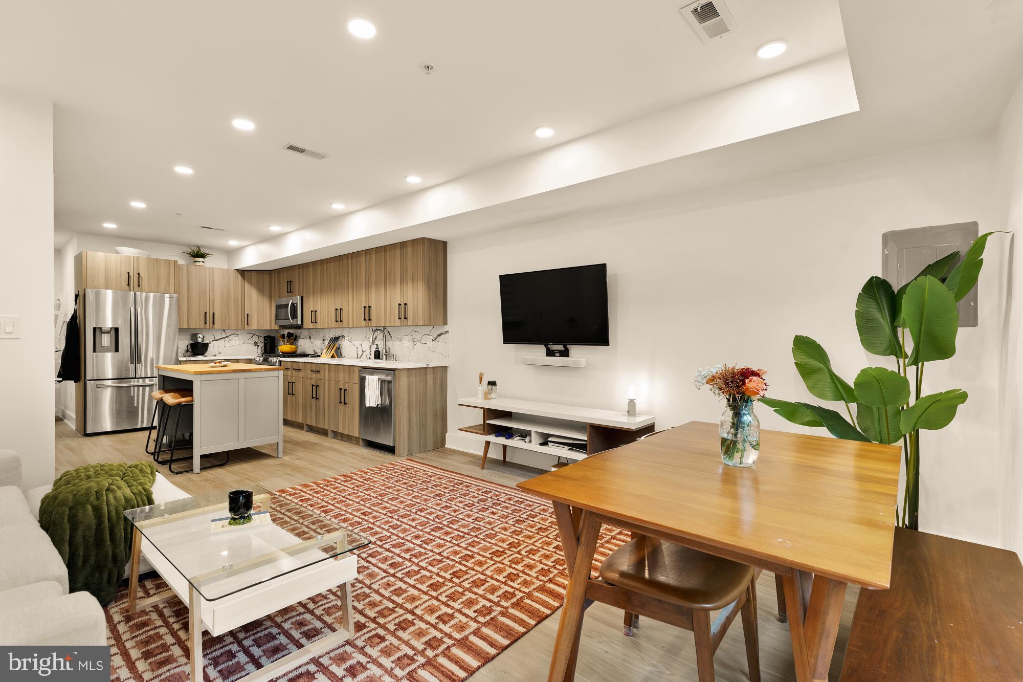 1519 K Street Southeast, Unit 101 Washington, DC 20003 - Photo 3 of 21