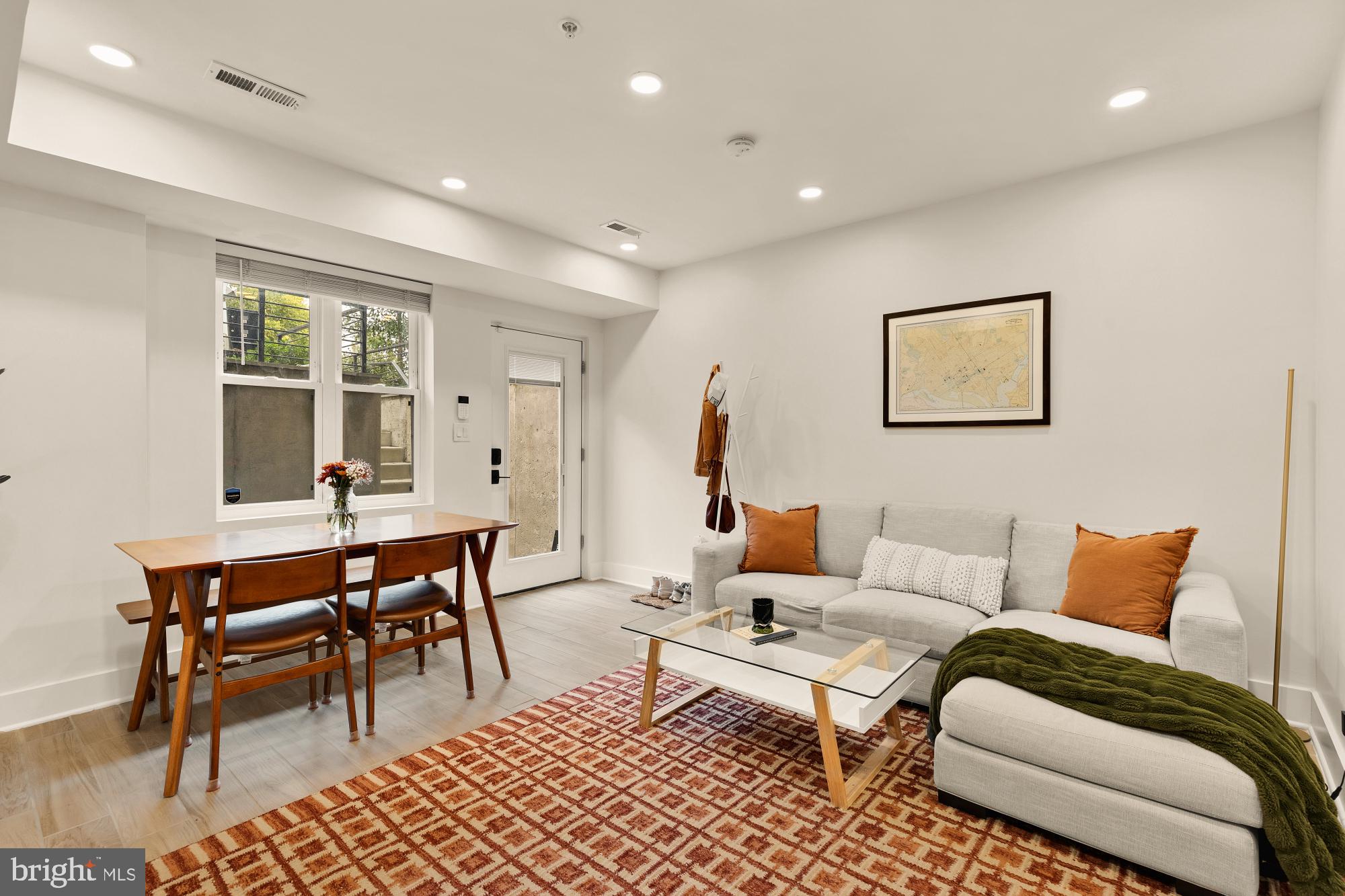 1519 K Street Southeast, Unit 101 Washington, DC 20003 - Photo 4 of 21