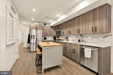 $465,000 | 1519 K Street Southeast, Unit 101, Washington, DC 20003