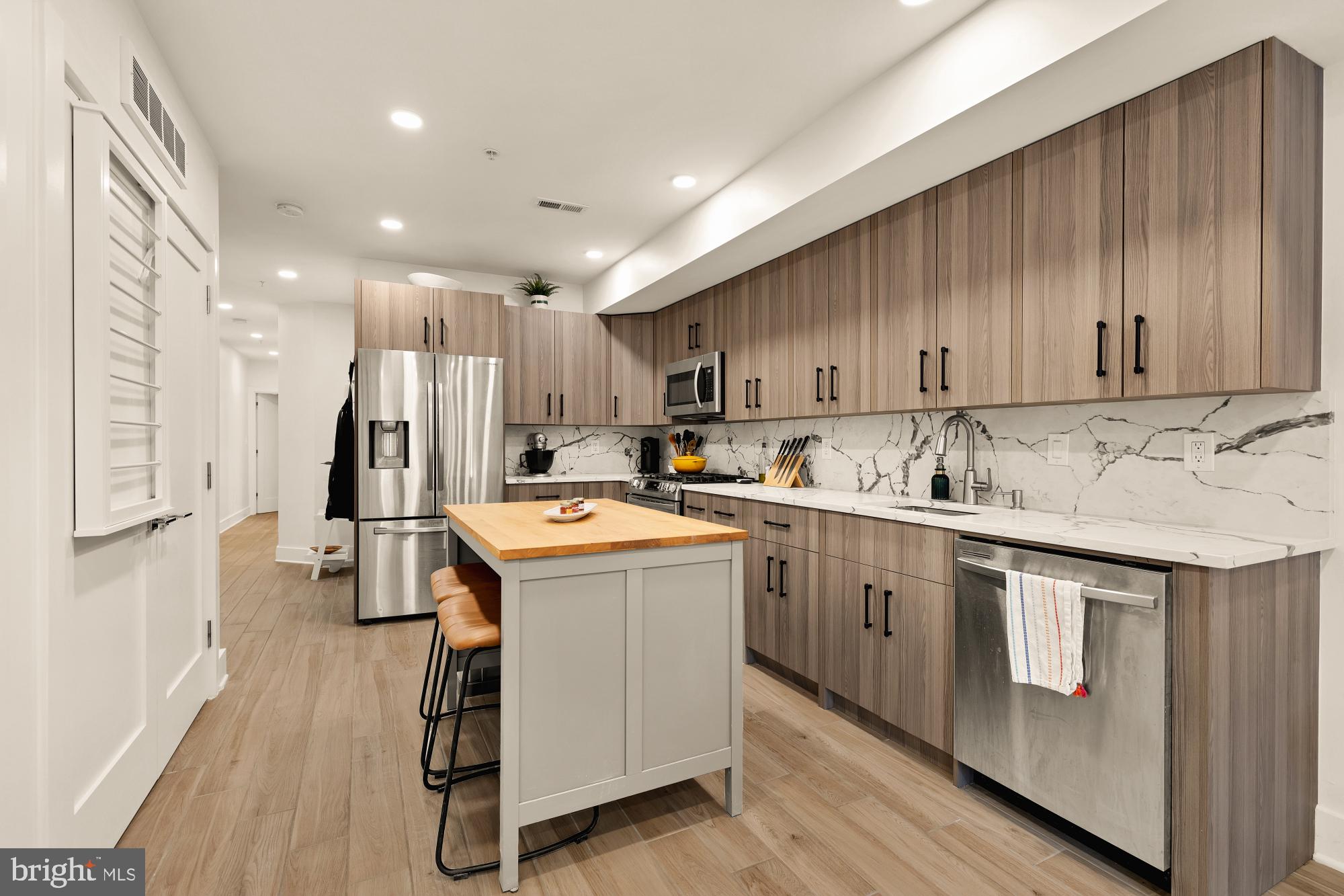 1519 K Street Southeast, Unit 101 Washington, DC 20003 - Photo 7 of 21