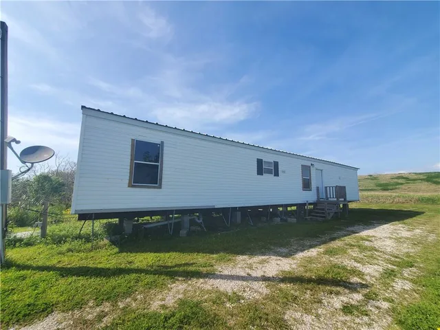 $1,000 | 34737 Highway 11, Unit B, Buras, LA 70041