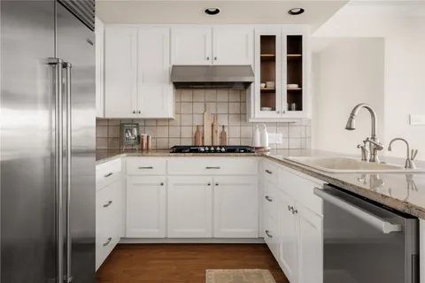 $1,095,000 | 4822 Twin Valley Drive, Austin, TX 78731