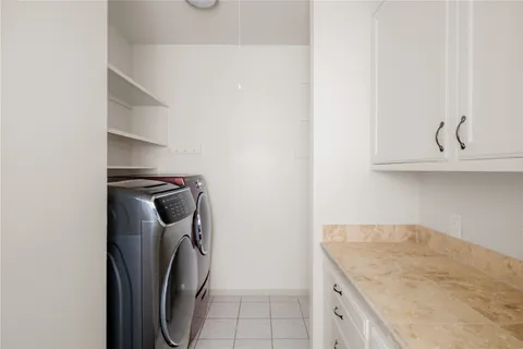 $1,095,000 | 4822 Twin Valley Drive, Austin, TX 78731