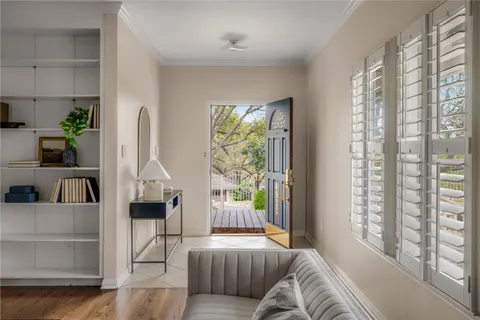 $1,095,000 | 4822 Twin Valley Drive, Austin, TX 78731