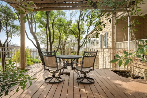 $1,095,000 | 4822 Twin Valley Drive, Austin, TX 78731