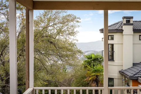 $1,095,000 | 4822 Twin Valley Drive, Austin, TX 78731