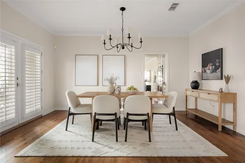 $1,095,000 | 4822 Twin Valley Drive, Austin, TX 78731