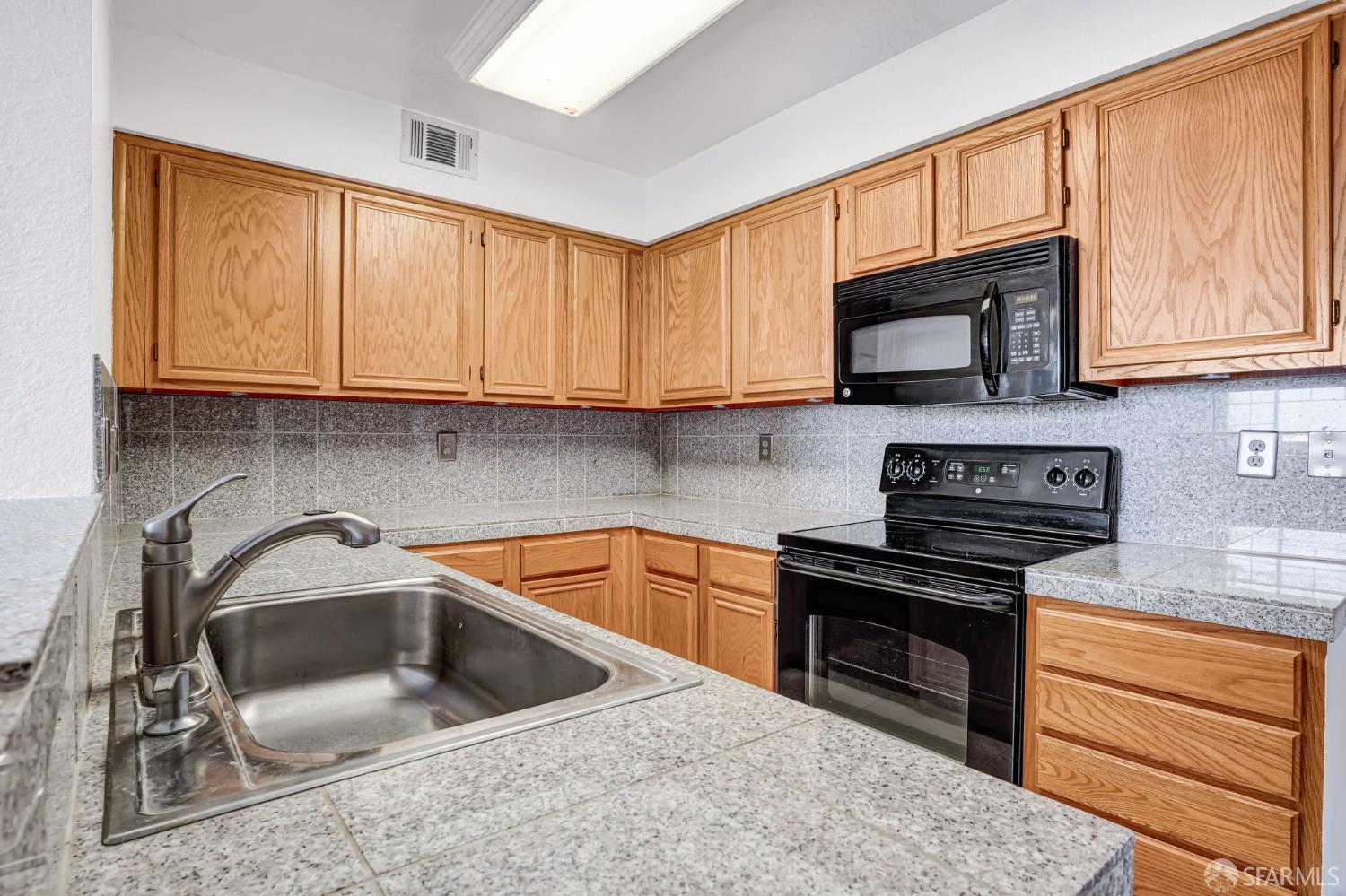 3649 Wells Road Oakley, CA 94561 - Photo 10 of 32