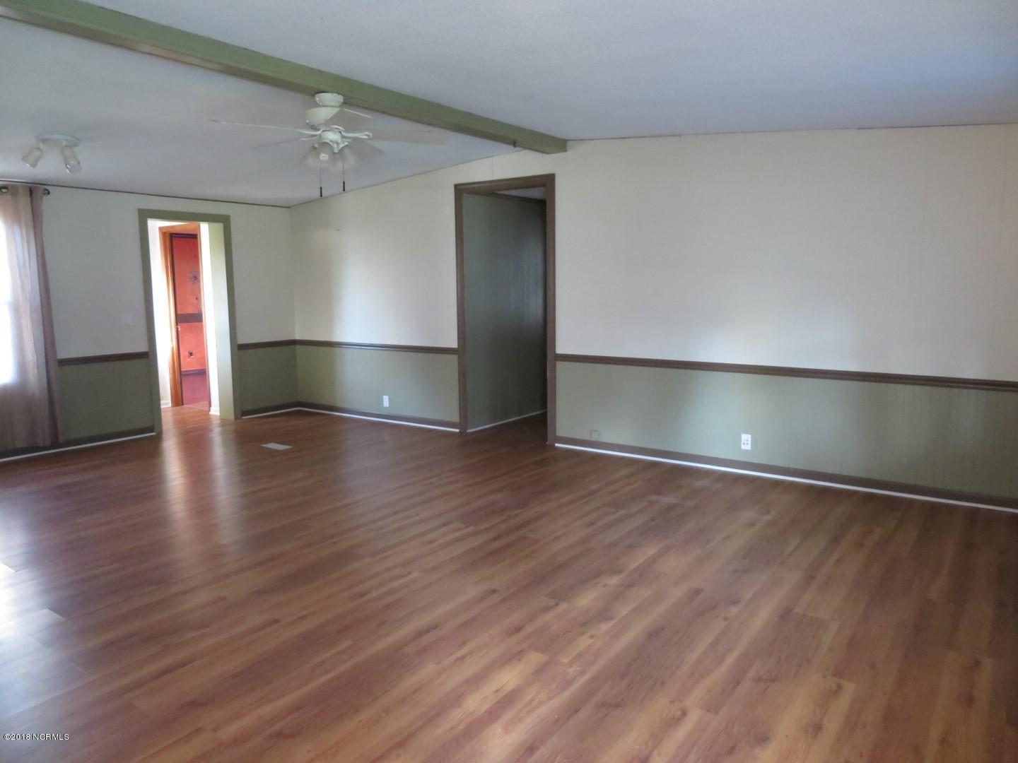 2775 Hills Neck Road Ernul, NC 28527 - Photo 3 of 29 Living Room View 2