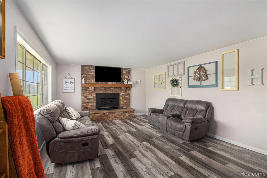 5195 Merwin Road Lapeer, MI 48446 - Photo 4 of 22