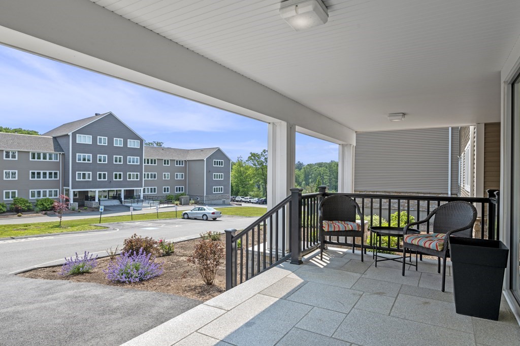 36 Dunham Road, Unit 204 Beverly, MA 01915 - Photo 3 of 31 Gallery Image 3