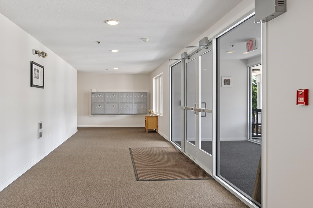 36 Dunham Road, Unit 204 Beverly, MA 01915 - Photo 4 of 31 Gallery Image 4