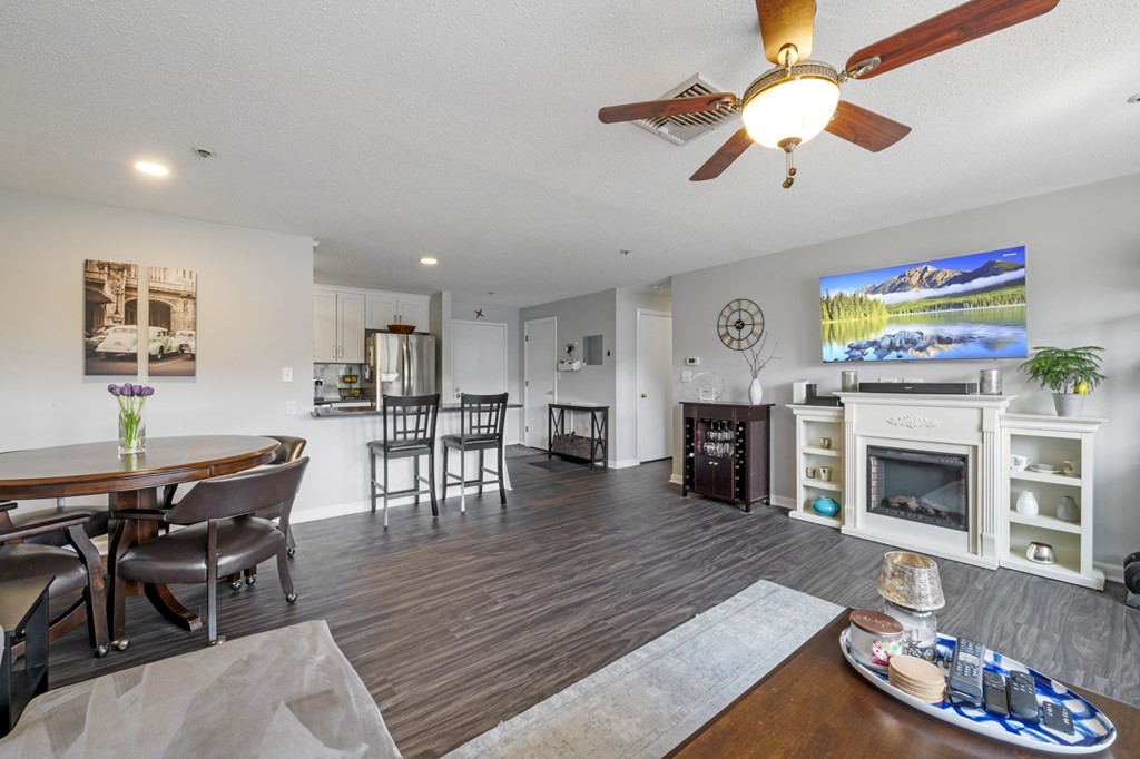36 Dunham Road, Unit 204 Beverly, MA 01915 - Photo 8 of 31 Gallery Image 8