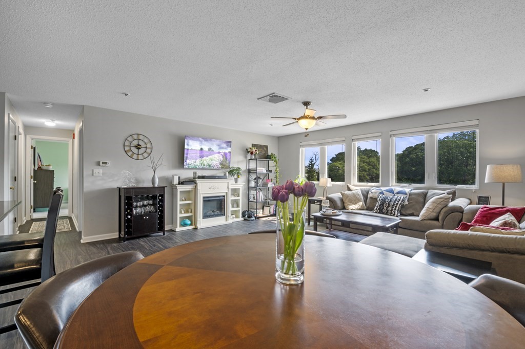 36 Dunham Road, Unit 204 Beverly, MA 01915 - Photo 9 of 31 Gallery Image 9