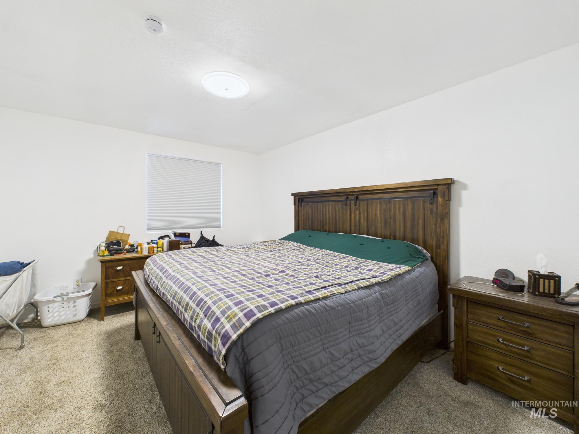 1086 Highland Lane Mesa, ID 83643 - Photo 25 of 45 Bedroom featuring carpet floors