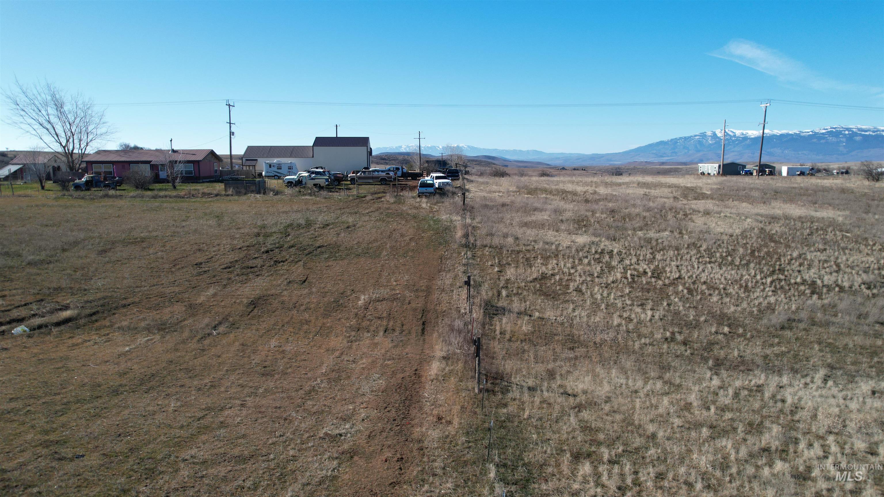 1086 Highland Lane Mesa, ID 83643 - Photo 33 of 45 View of yard with a mountain view