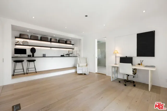 $1,925,000 | 8583 Skyline Drive, Los Angeles, CA 90046