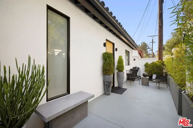 $1,925,000 | 8583 Skyline Drive, Los Angeles, CA 90046