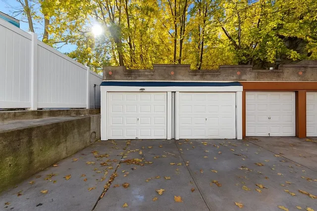 a view of a garage