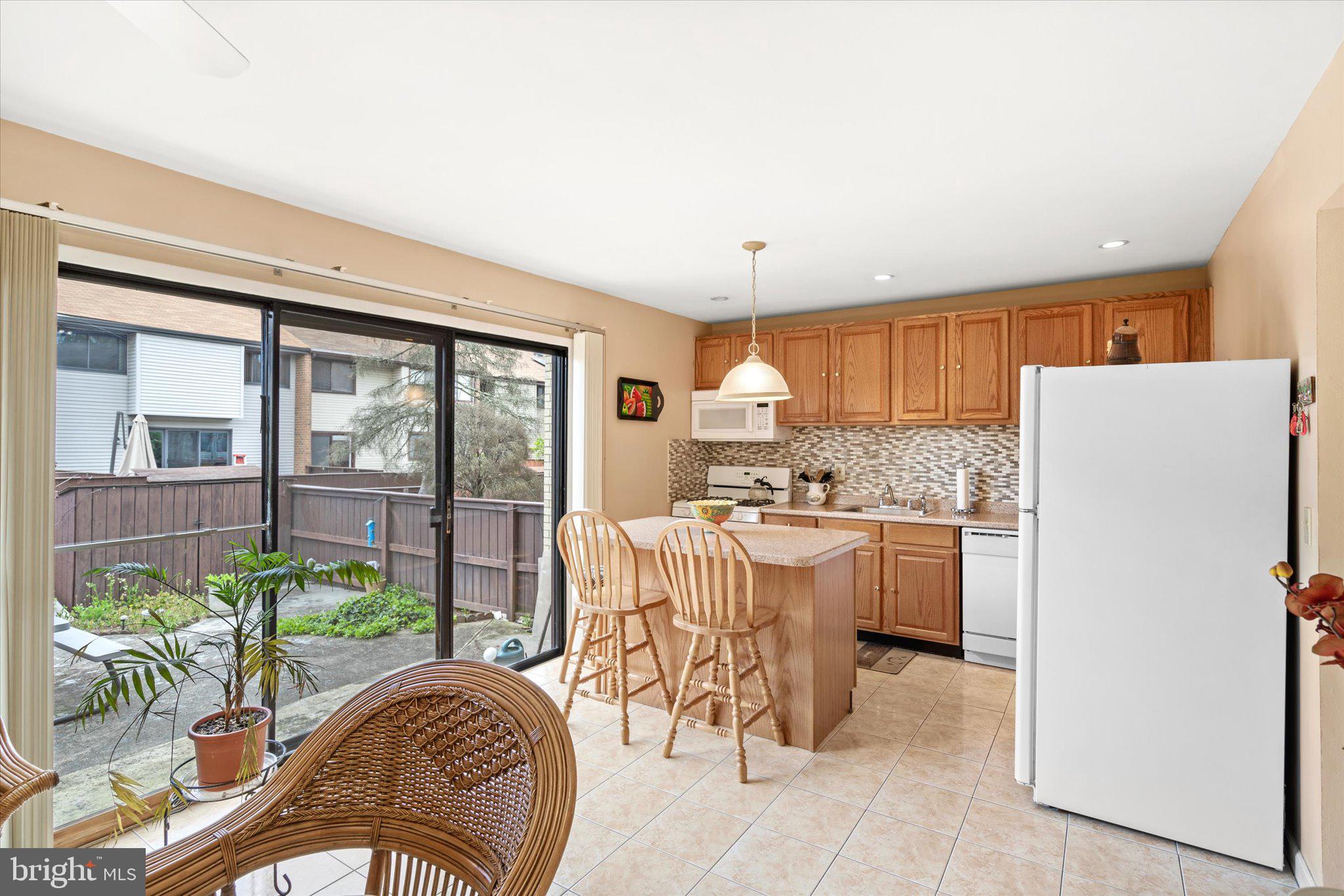 544 Fairfield Road East Windsor, NJ 08520 - Photo 8 of 24 Gallery Image 8