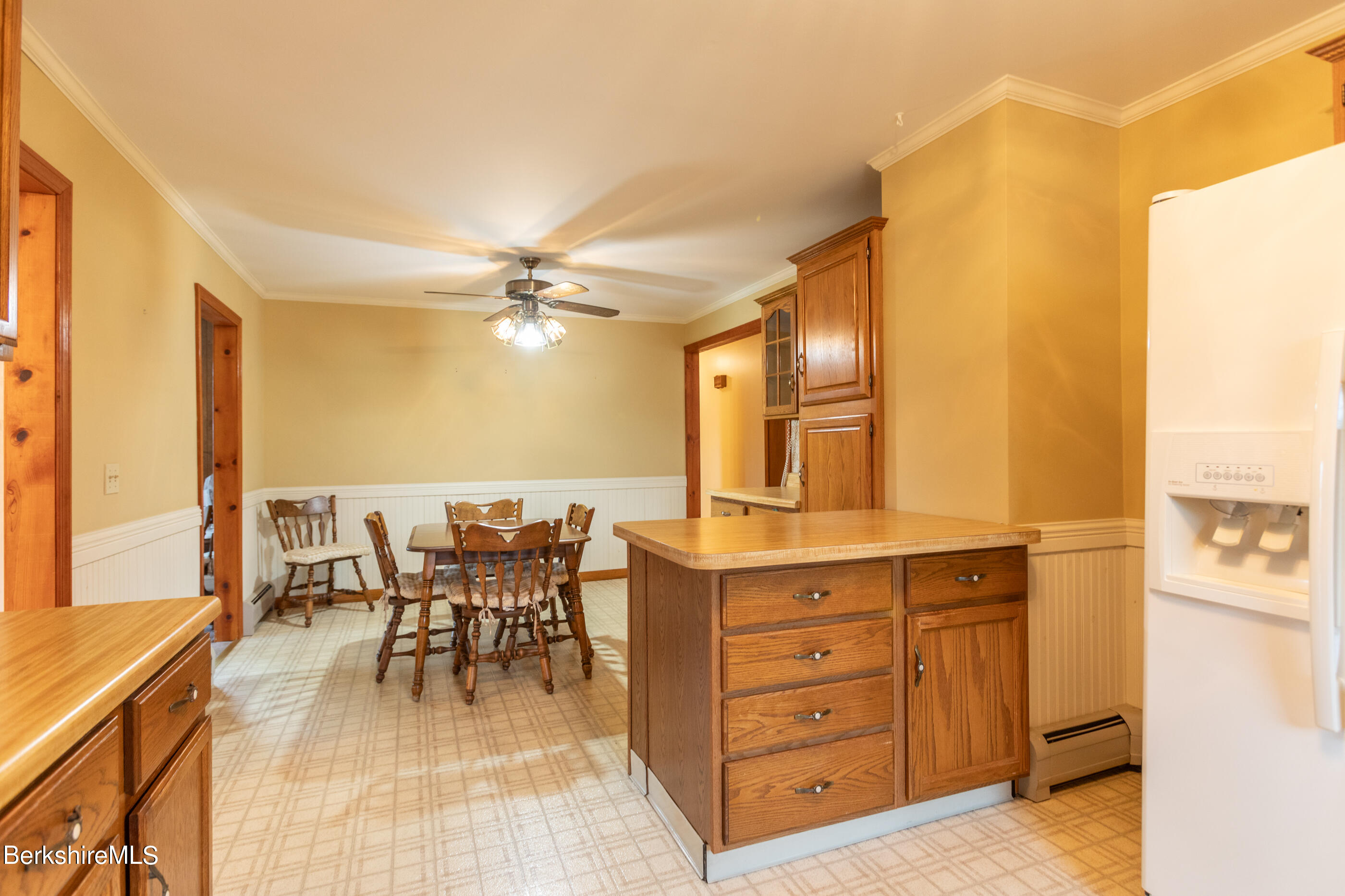 66 Winesap Road Pittsfield, MA 01201 - Photo 15 of 38 Kitchen