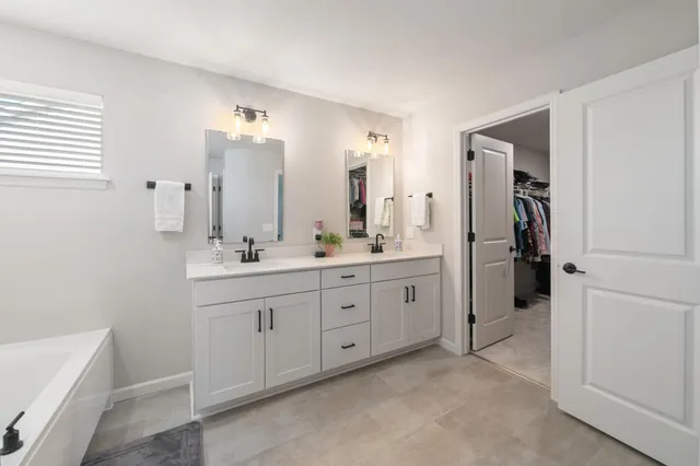 $644,999 | 10318 Mcgregor Boulevard, St. Paul, MN 55129