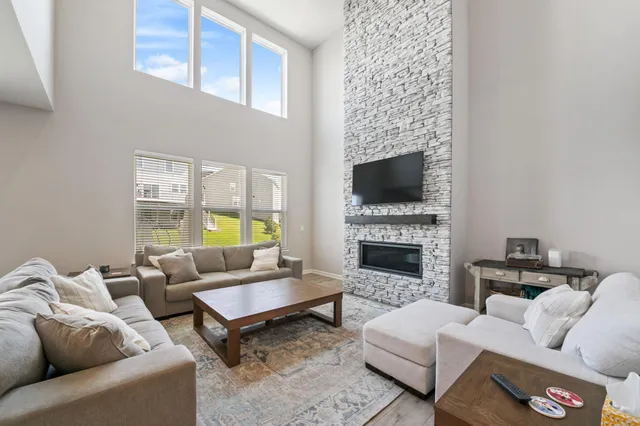 $644,999 | 10318 Mcgregor Boulevard, St. Paul, MN 55129