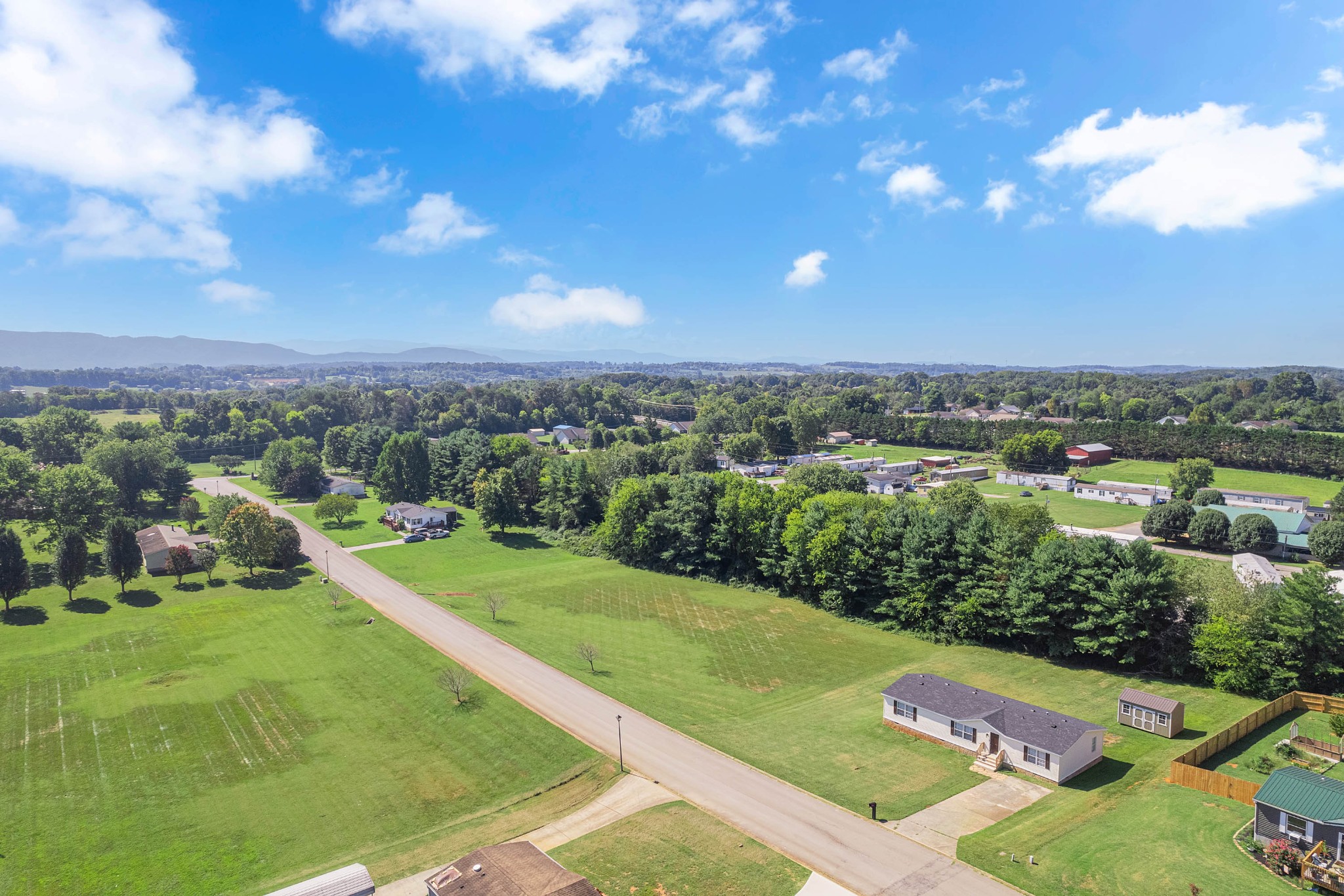 933 Ridgeview Road Maryville, TN 37801 - Photo 27 of 31 Gallery Image 27