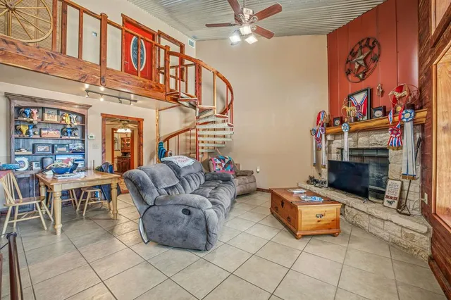 $935,000 | 4286 County Road 156, Bluff Dale, TX 76433