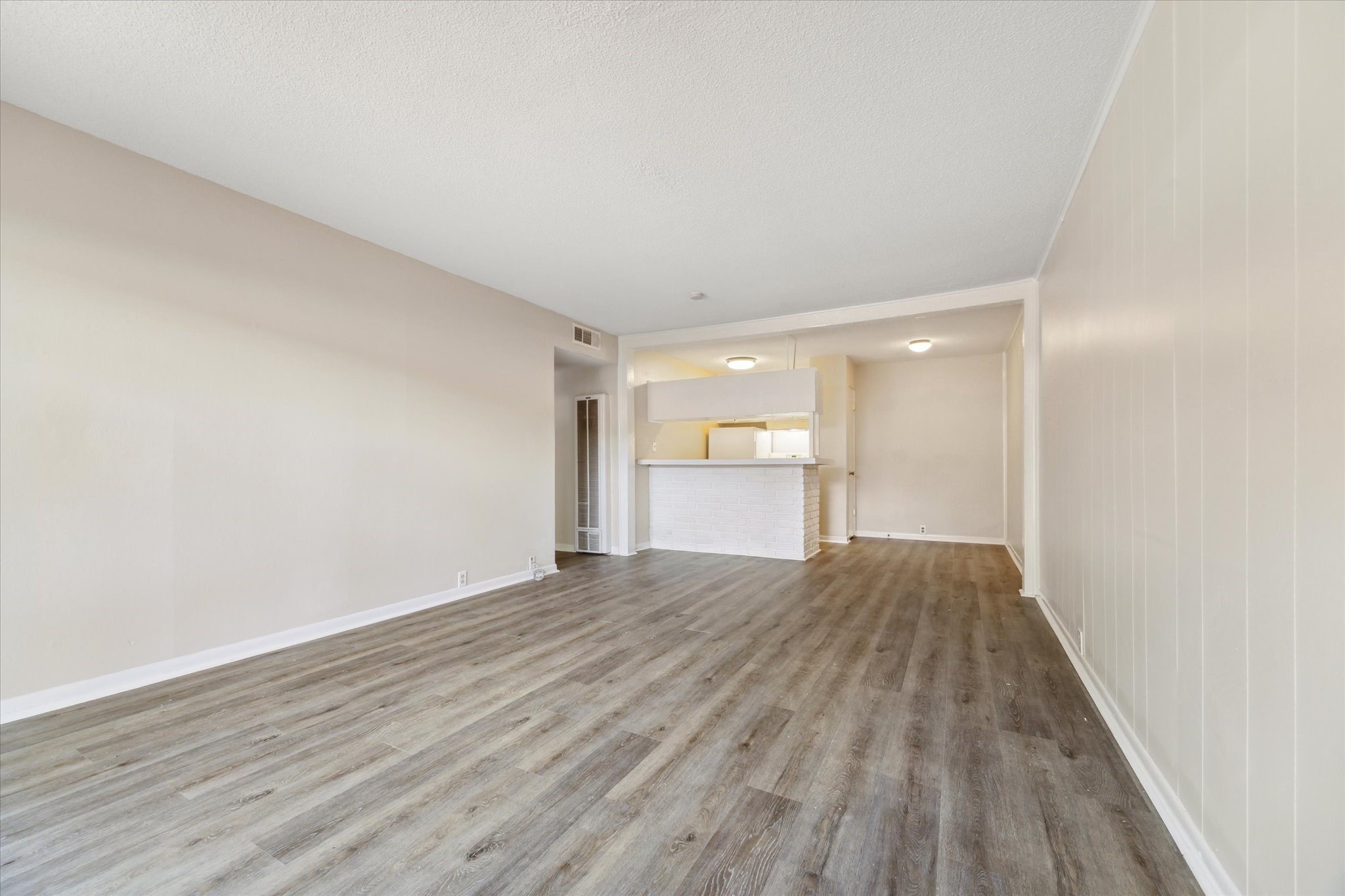 3259 Branard Street, Unit 8 Houston, TX 77098 - Photo 3 of 10