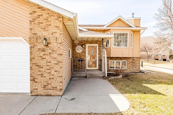 $372,000 | 61 Fremont Drive South, Fargo, ND 58103