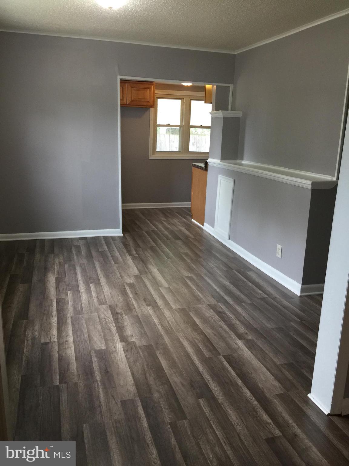 7757 Garrison Road Hyattsville, MD 20784 - Photo 2 of 10 Living Room