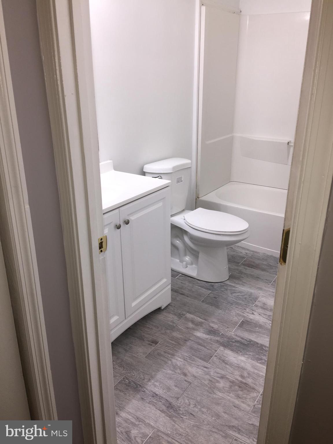 7757 Garrison Road Hyattsville, MD 20784 - Photo 5 of 10 Bathroom 1