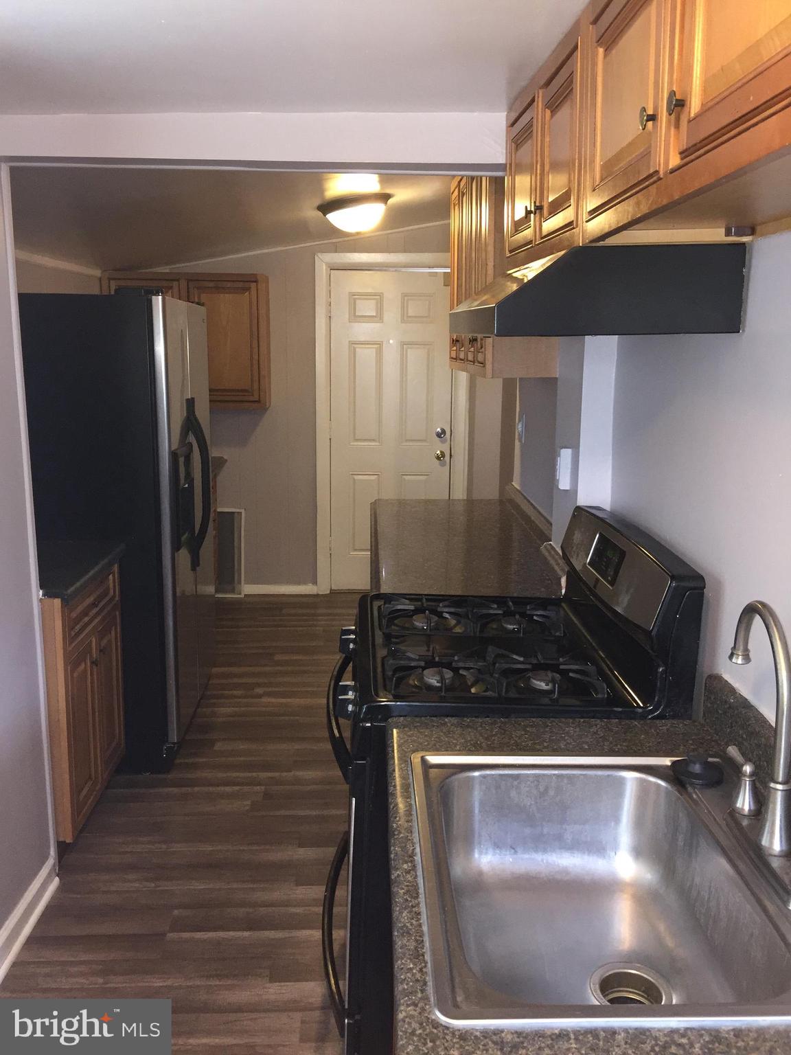 7757 Garrison Road Hyattsville, MD 20784 - Photo 8 of 10 Kitchen