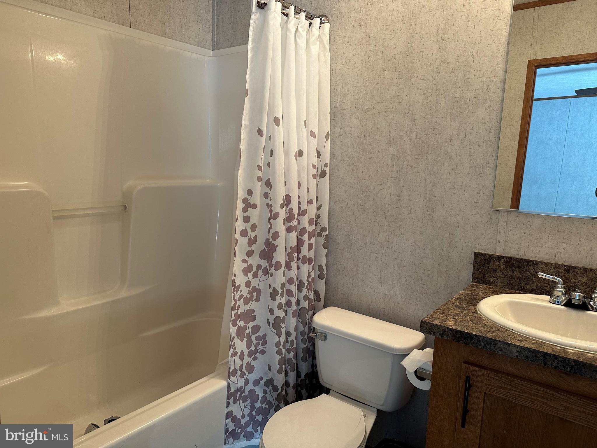 22 Apache Run Barto, PA 19504 - Photo 13 of 22 a bathroom with a toilet a sink and a shower