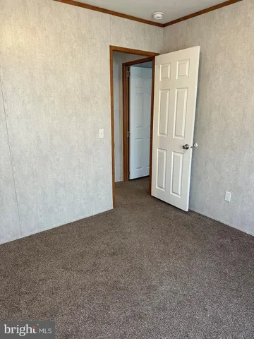 a view of a livingroom with an empty space