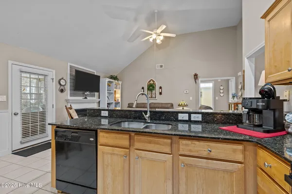 $355,000 | 611 Flybridge Lane, Beaufort, NC 28516