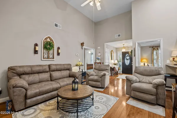 $355,000 | 611 Flybridge Lane, Beaufort, NC 28516