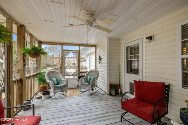 $355,000 | 611 Flybridge Lane, Beaufort, NC 28516