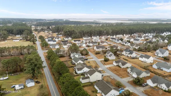 $355,000 | 611 Flybridge Lane, Beaufort, NC 28516