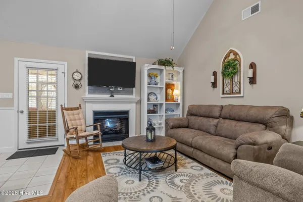 $355,000 | 611 Flybridge Lane, Beaufort, NC 28516