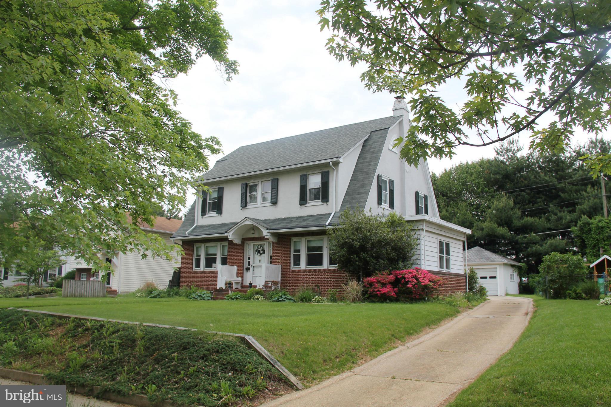 8 Overbrook Road Baltimore, MD 21228 - Photo 2 of 22 Exterior (Front)
