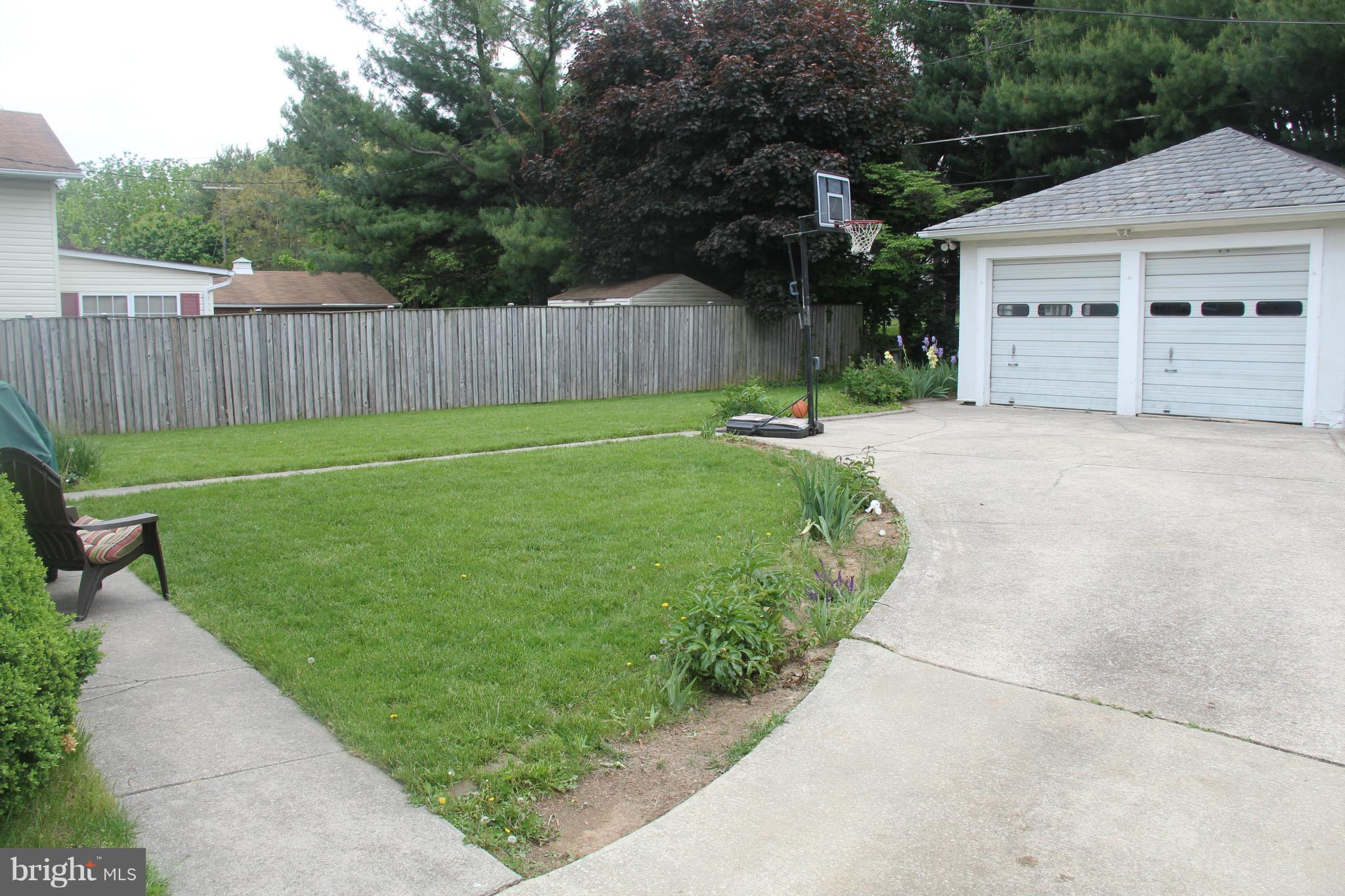 8 Overbrook Road Baltimore, MD 21228 - Photo 5 of 22 Exterior (Rear)