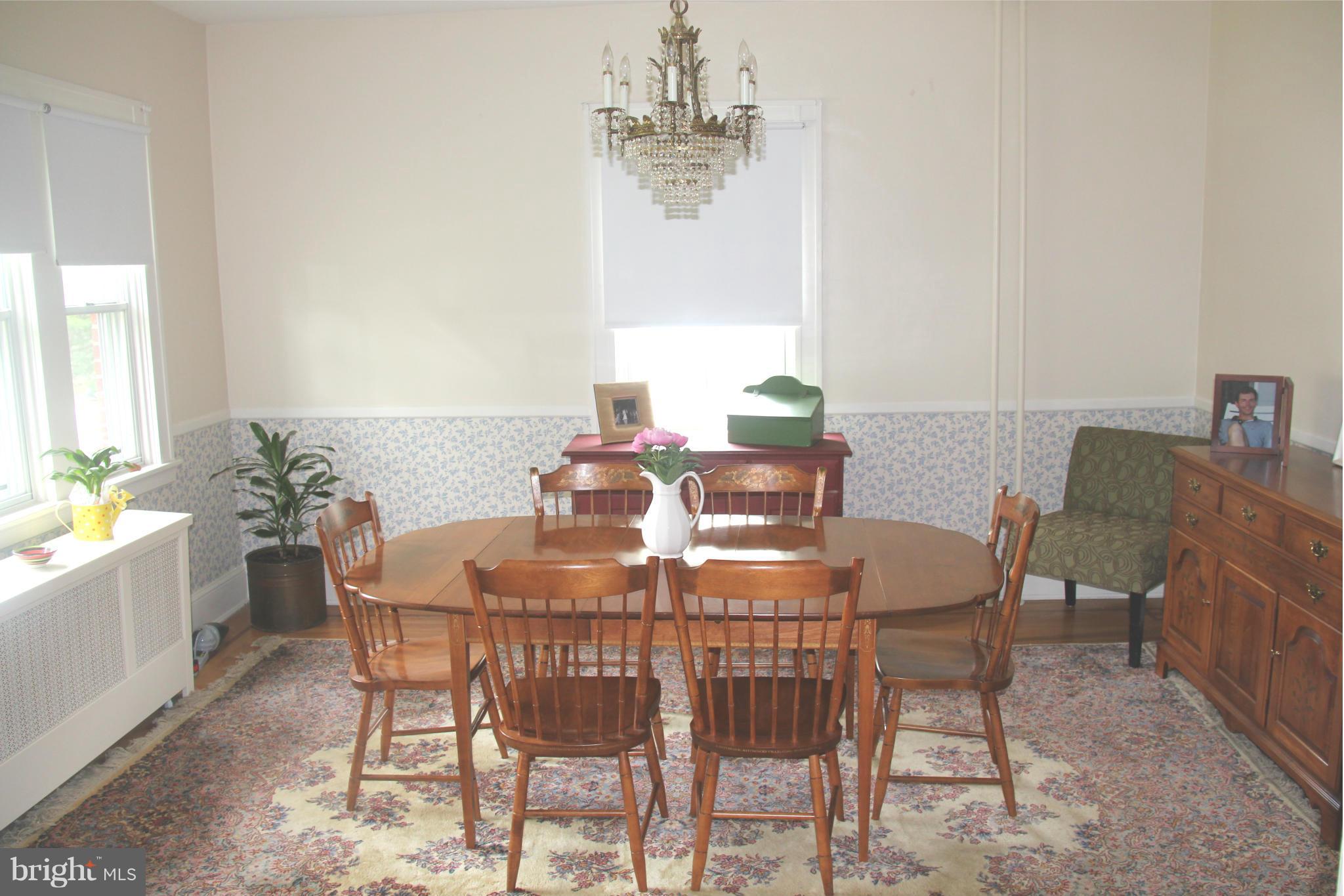 8 Overbrook Road Baltimore, MD 21228 - Photo 10 of 22 Dining Room