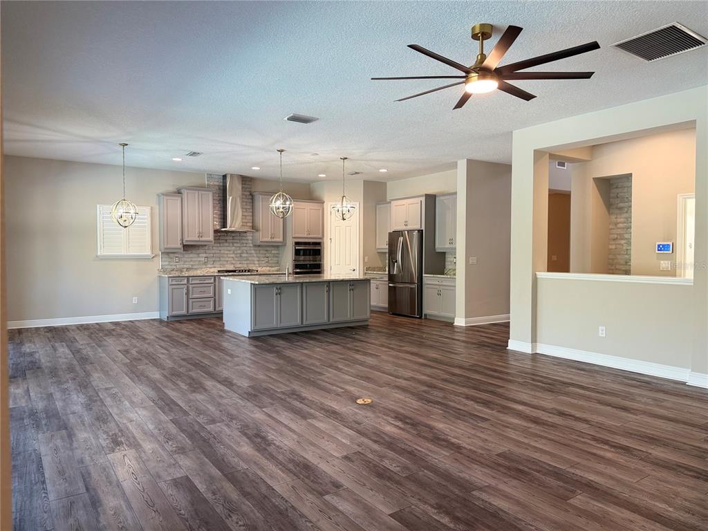 7004 Mainland Avenue Apollo Beach, FL 33572 - Photo 23 of 67
