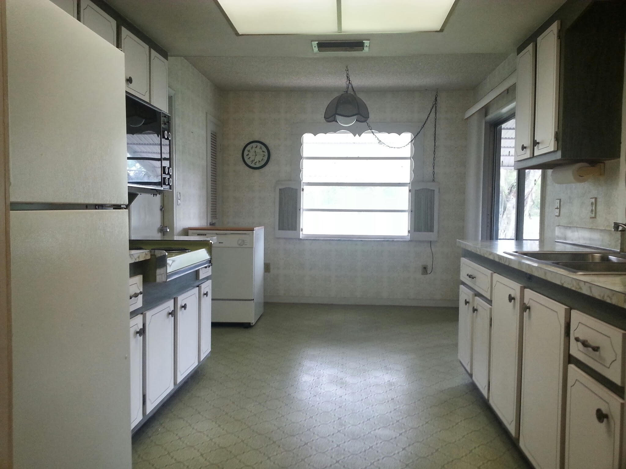 9044 Southwest 1st Drive Boca Raton, FL 33428 - Photo 4 of 7 20140110_112625